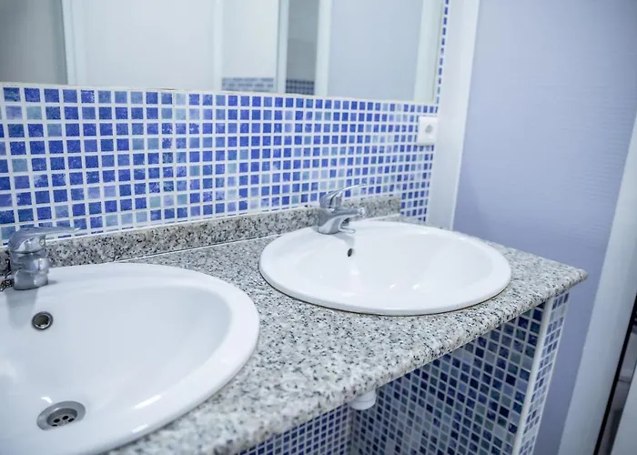 Hostel Rojo Plata Torremegia