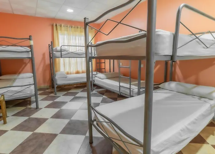 Hostel Rojo Plata Torremegia