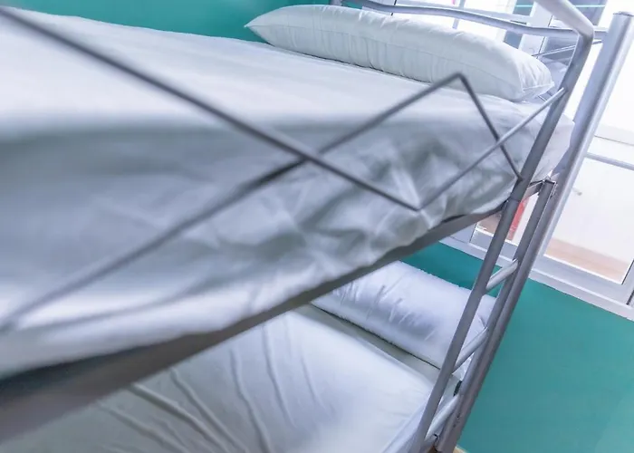 Hostel Rojo Plata Torremegia